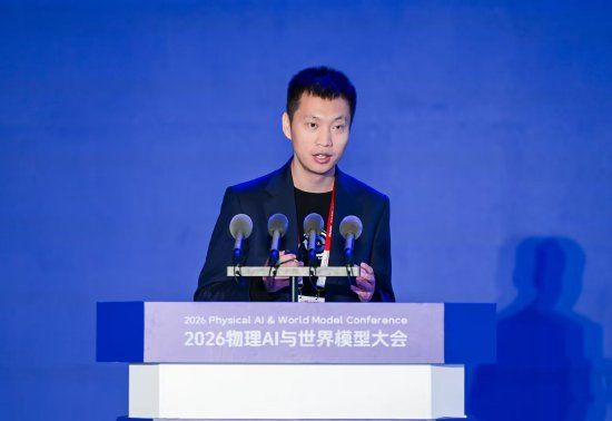 Momenta曹旭东：世界模型加速智驾摩尔定律，2028年将迎来L4规模化拐点